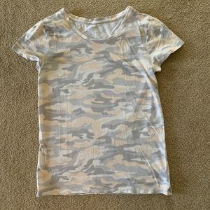 Camouflage t-shirt by Gap